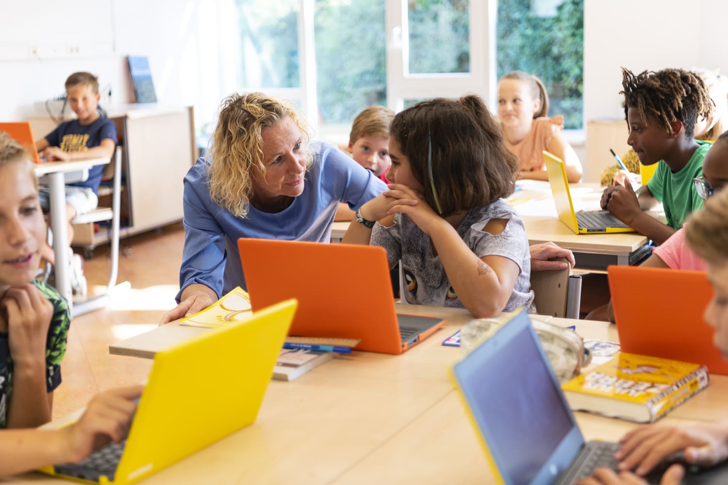 Verborgen talenten bij meertalige leerlingen. Over het signaleren en het aanbod van opdrachten in de eigen taal.